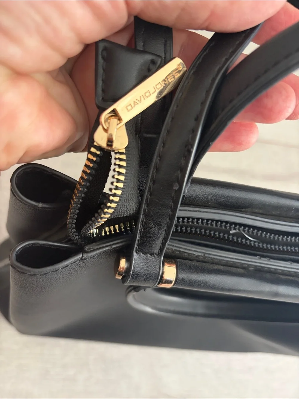 David jones Sicily tote leather black large gold details